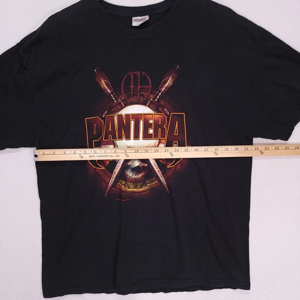 Hanes pantera graphic